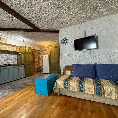 Comfortable In Betina, 52 M², Air-conditioned * Betina (Sibenik-Knin)