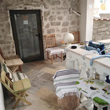 Appartement Comfortable In Betina, 52 M², Air-conditioned