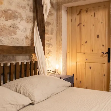 Comfortable In Betina, 52 M², Air-conditioned *