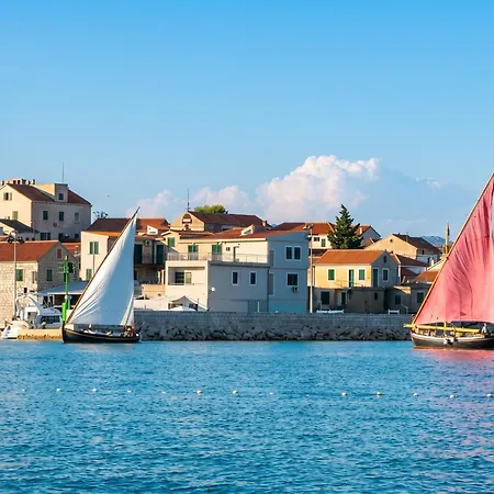 Comfortable In Betina, 52 M², Air-conditioned *