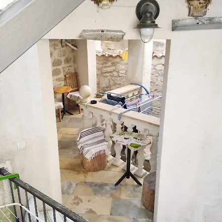 Comfortable In Betina, 52 M², Air-conditioned *