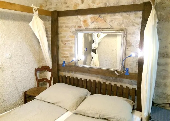 Comfortable In Betina, 52 M², Air-conditioned Apartamento *