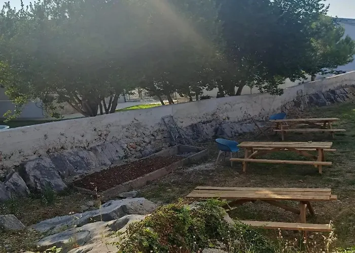 Comfortable In Betina, 52 M², Air-conditioned *