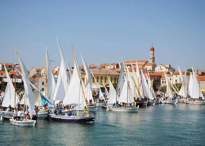 Comfortable In Betina, 52 M², Air-conditioned Apartamento *