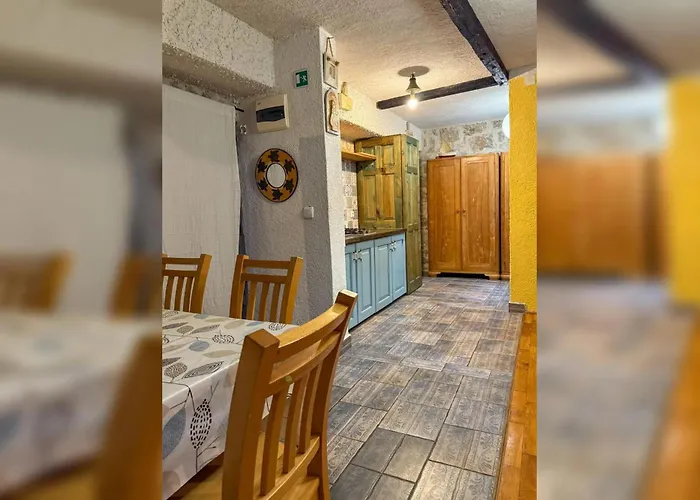 Comfortable In Betina, 52 M², Air-conditioned Apartamento